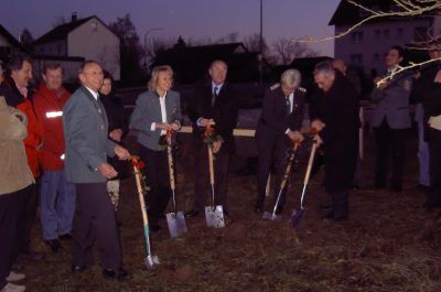 Erster Spatenstich zum Bau unseres Schützenhauses